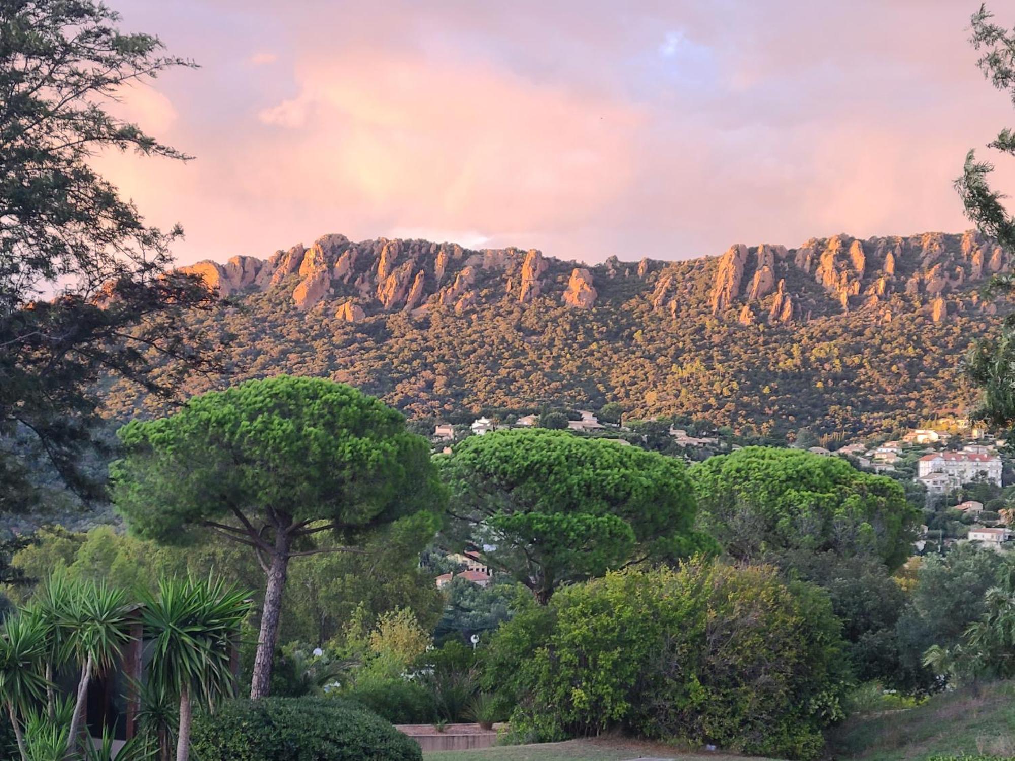 Evasion Nature A Cap Esterel Jardin, Mer & Golf Tout Confort Saint-Raphael  Exterior photo